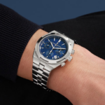 Vacheron Constantin Overseas Chronograph 42.5 MM Blue Dial - Image 4