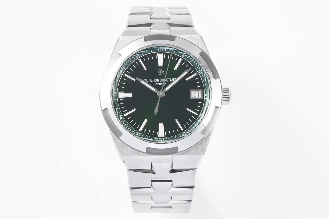 src_0-11.webp Vacheron Constantin Overseas 4500V Series β 41mm Stainless Steel Watch with Green Dial and Steel Bracelet - Image 1