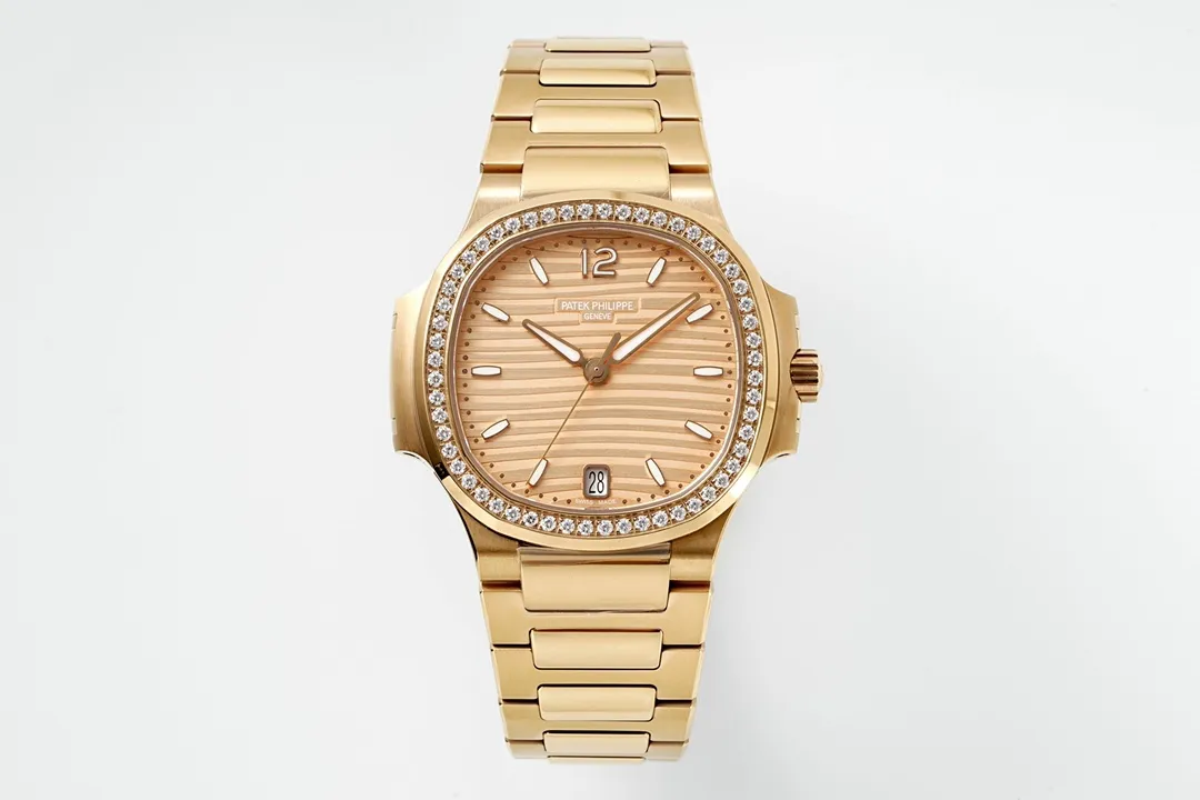 src_0-179.webp Patek Philippe Nautilus 7118 Rose Gold Watch - Image 1