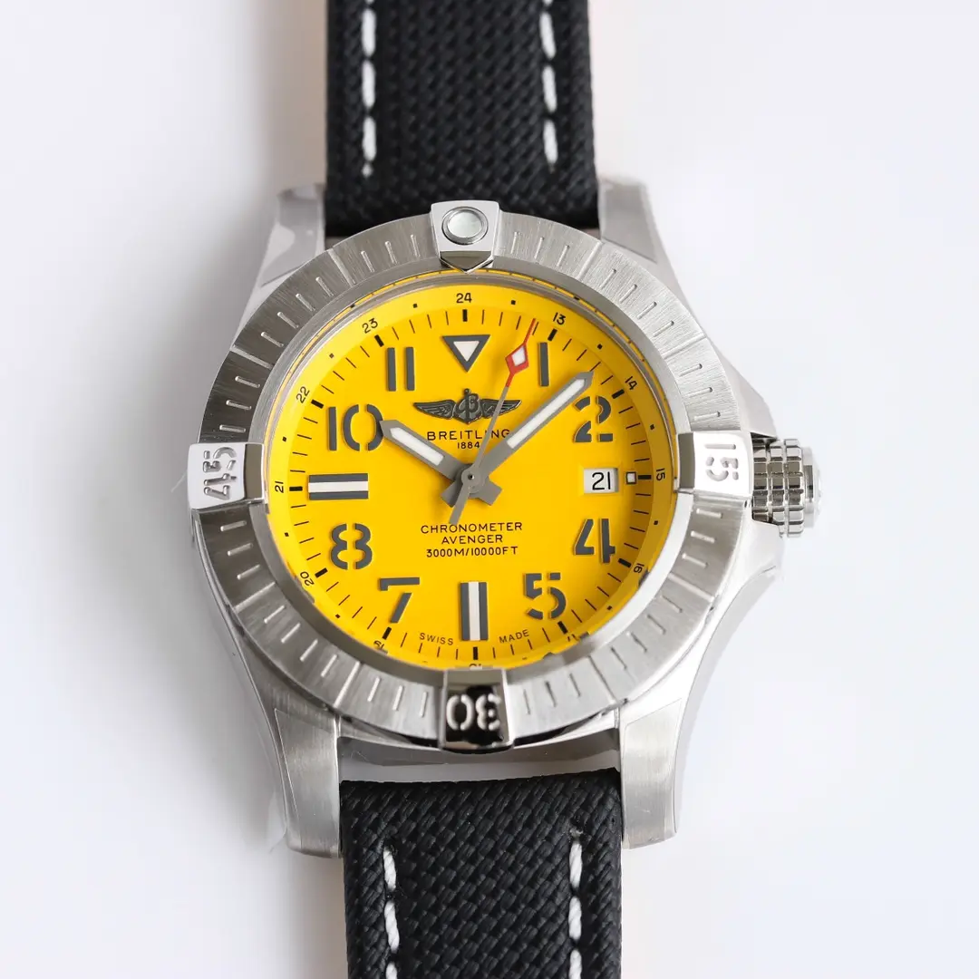 src_0-509.webp Breitling Avenger Automatic 45 Seawolf Yellow - Image 1