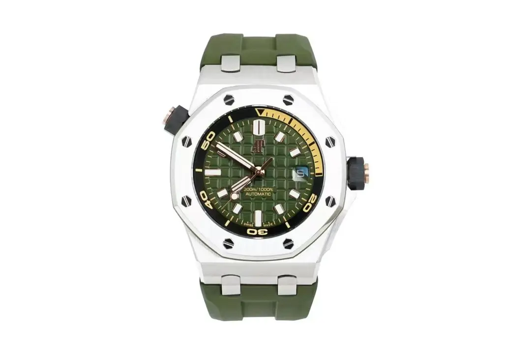 src_0-534.webp Audemars Piguet Offshore Diver Watch 15720 Green Rubber - Image 1