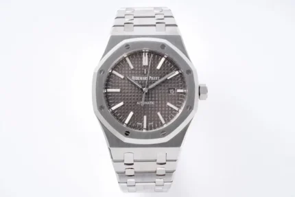 Audemars Piguet Royal Oak 15400 Silver Automatic (2)