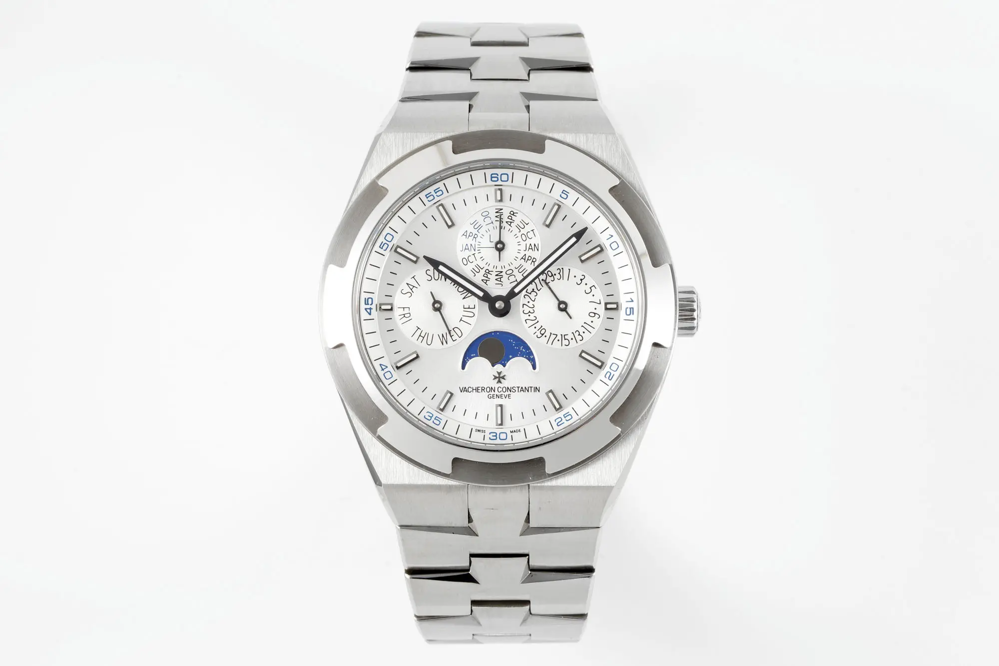 src_0-588.webp Vacheron Constantin Overseas 4300V Perpetual Calendar Watch β Silver Dial, Stainless Steel Bracelet - Image 1