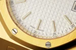 Audemars Piguet Royal Oak 15202 Gold Watch - Image 6